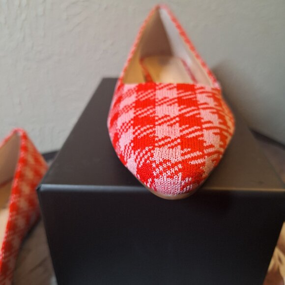 GIANNI BINI Women's Pink & Red Houndstooth Plaid Flats Size 8 1/2 - Picture 2 of 11